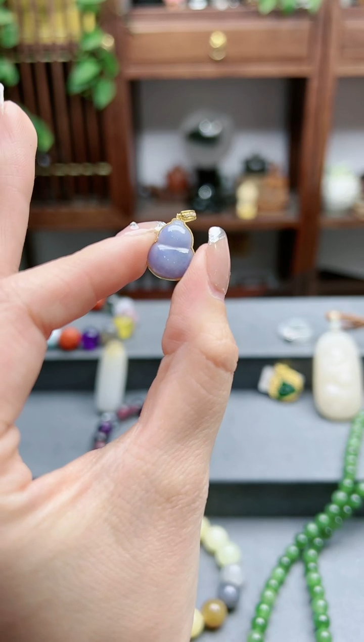 【闪购商品】翡翠颈饰18K金镶嵌18k金翡翠葫芦吊坠*1 YD赠链