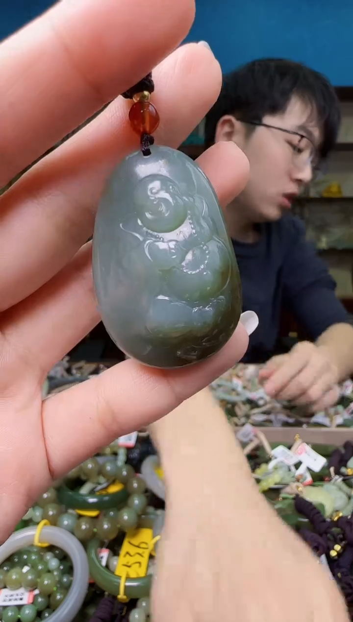 颈饰未镶嵌和田玉1