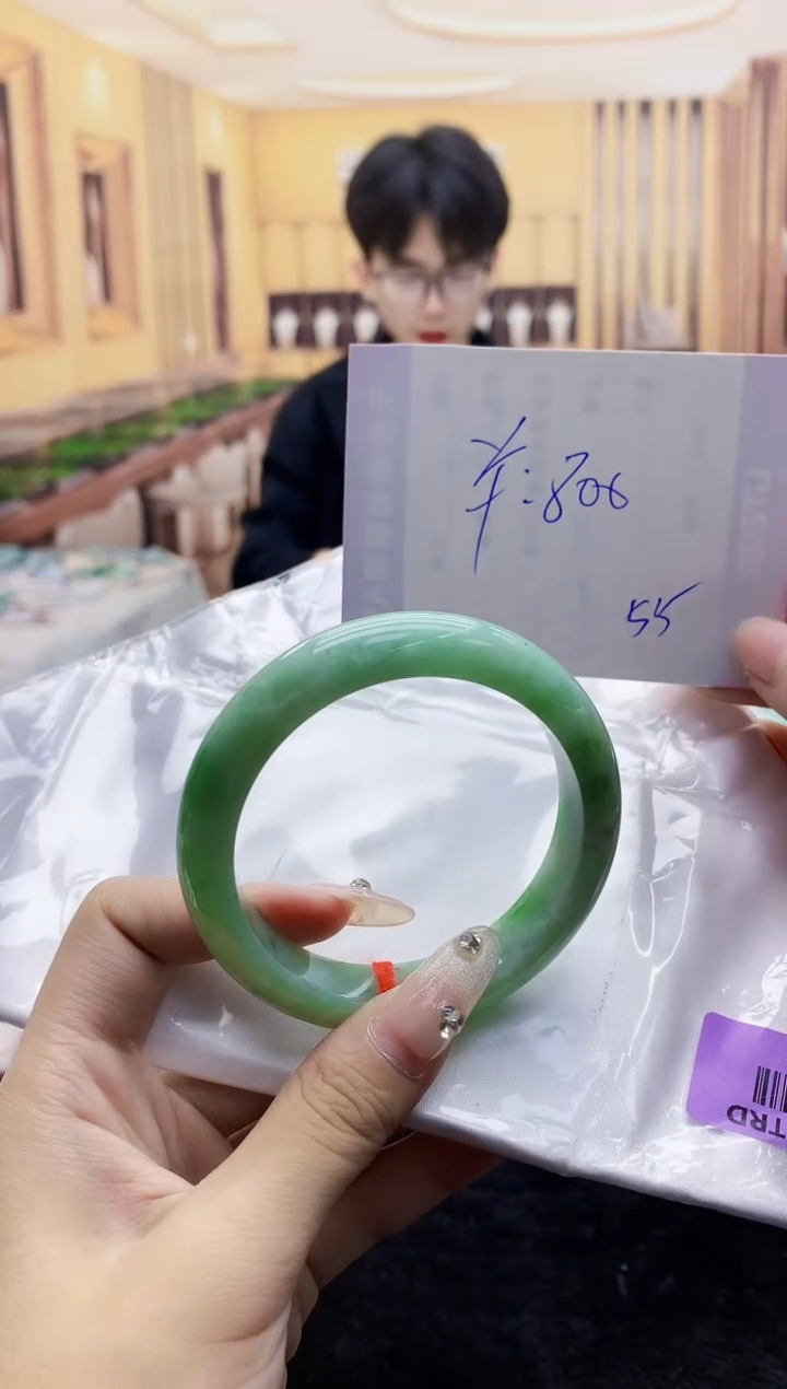 【闪购商品】翡翠手镯未镶嵌      H96-3