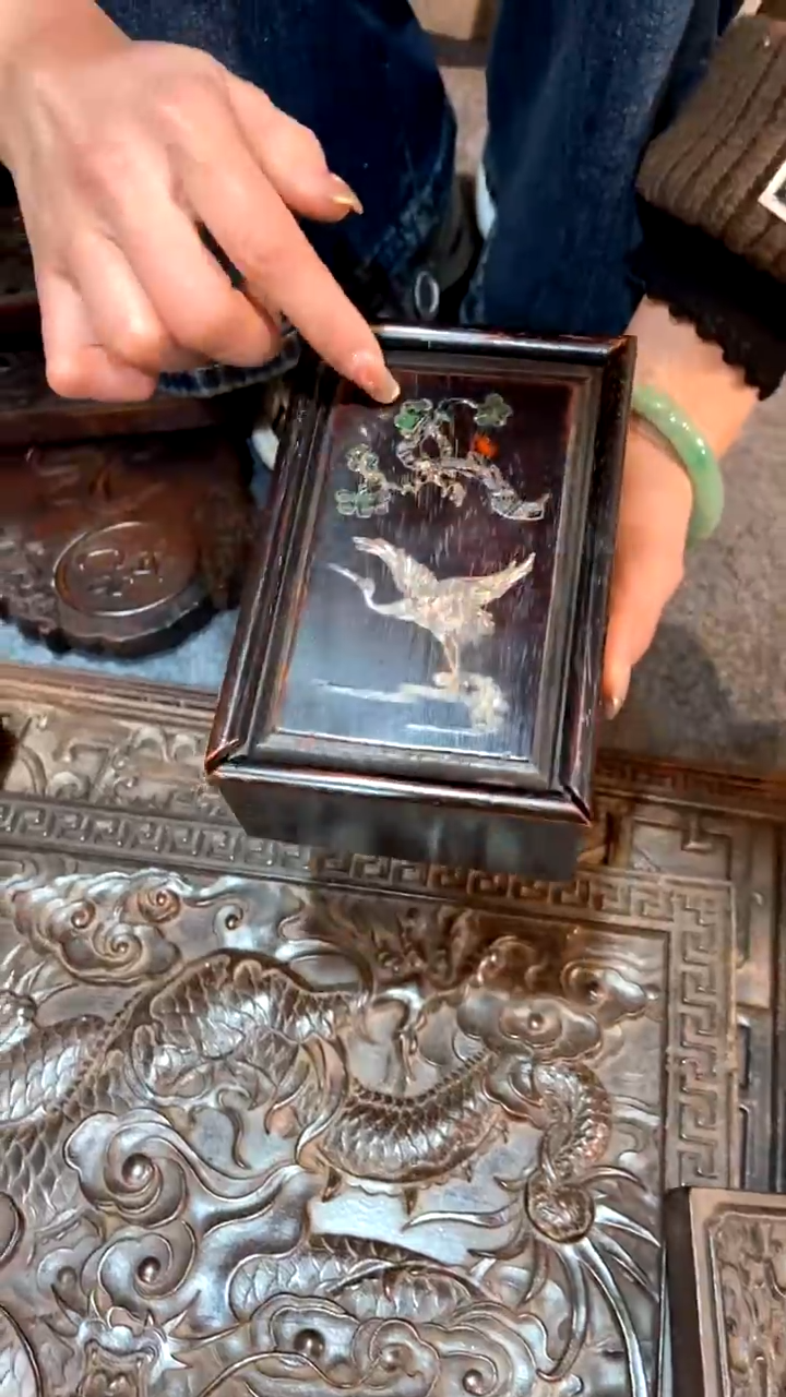 【闪购商品】A紫檀雕刻板一物一拍以直播间为准