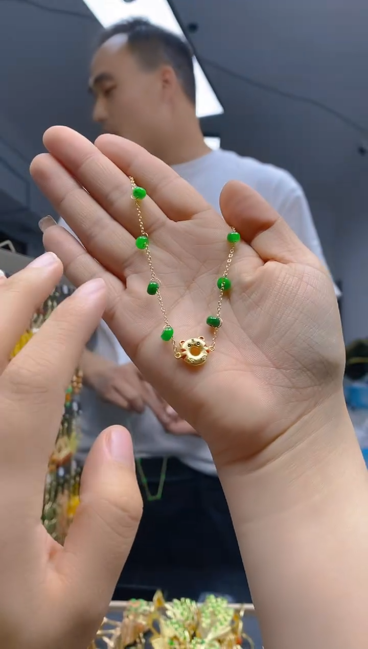 【闪购商品】翡翠耳饰合金65翡翠手链