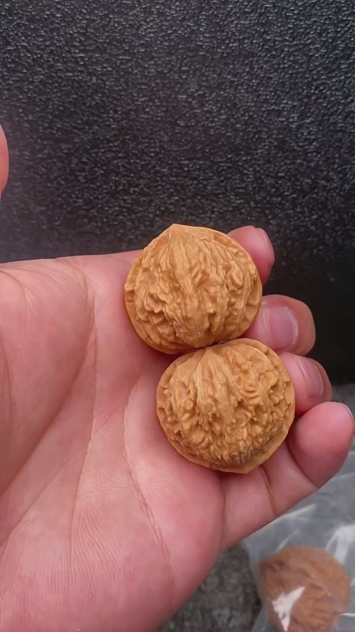 【闪购商品】文玩核桃把件公子帽