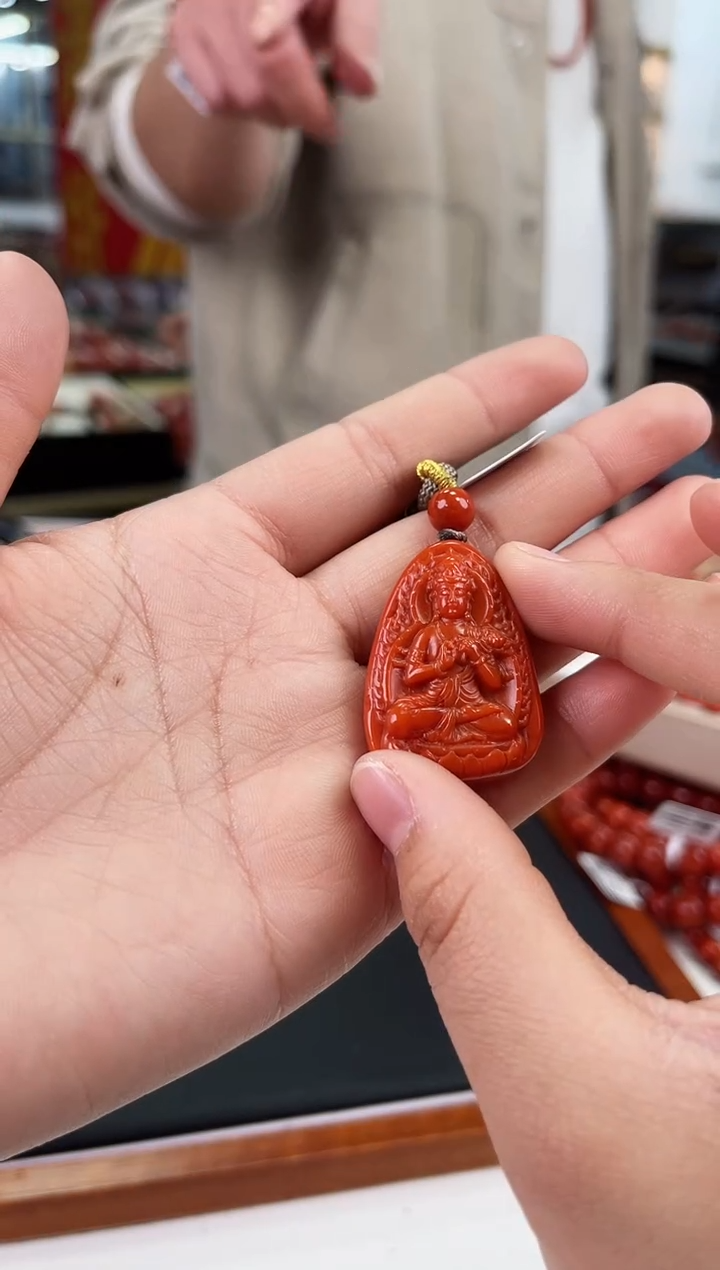 【闪购商品】南红玛瑙吊坠未镶嵌一个/条