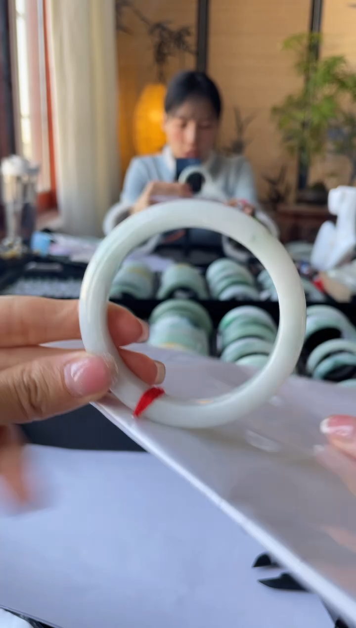 【闪购商品】翡翠手镯未镶嵌L圈口54+编号2