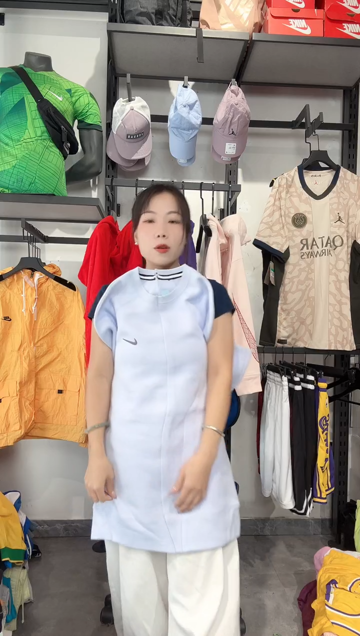1449   编码 瑕疵款直播间过款为准 尺码175