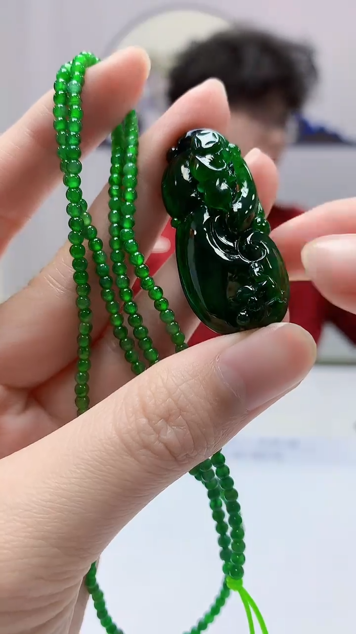 【闪购商品】定制翡翠未镶嵌4688zm-毛货赠珠链如意211