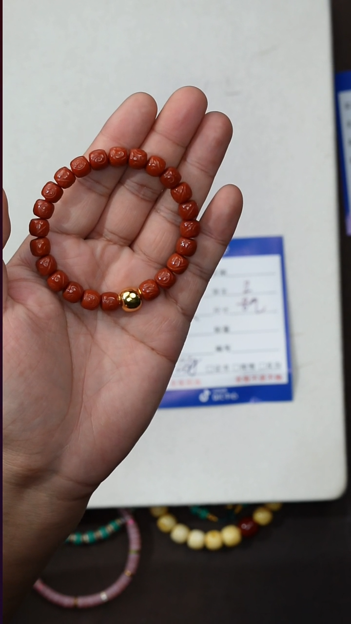 未镶嵌手串南红玛瑙不*眼南红手串