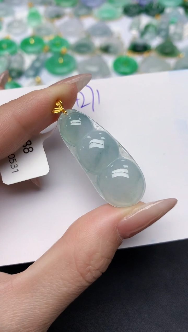 颈饰18K金镶嵌翡翠天然缅甸A货翡翠百元以上9元证书费自理