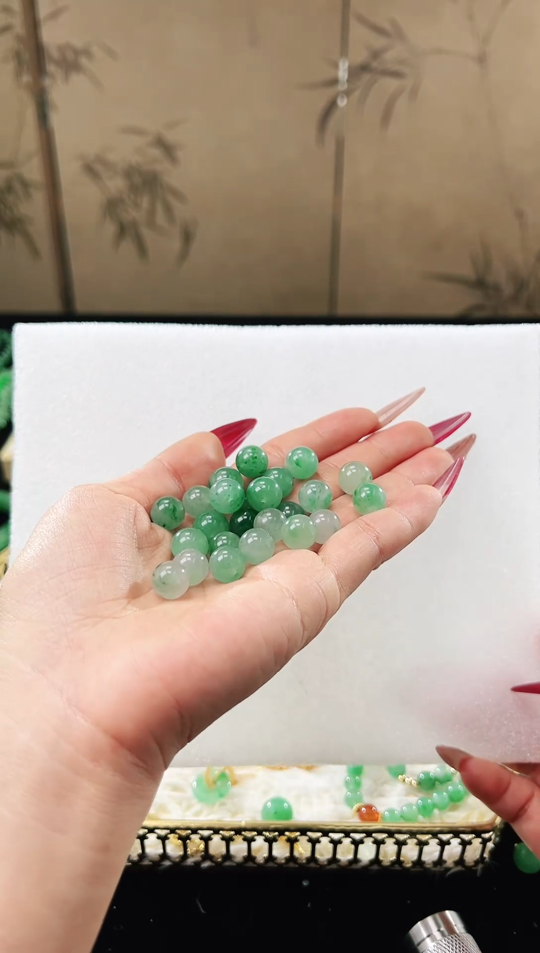 【闪购商品】石英质玉散珠未镶嵌天然非洲翠散珠卡10