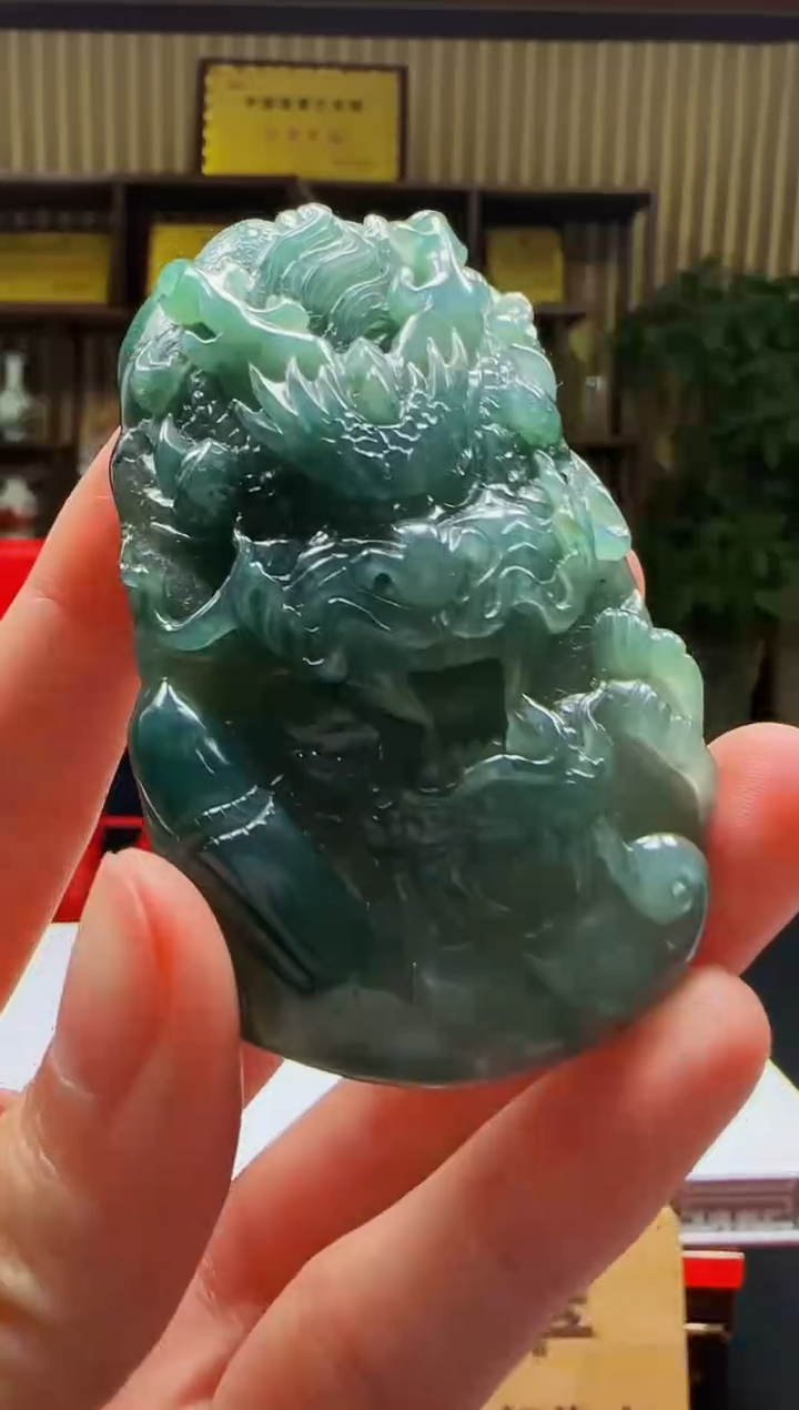 【闪购商品】定制翡翠未镶嵌Q02423翡翠毛货