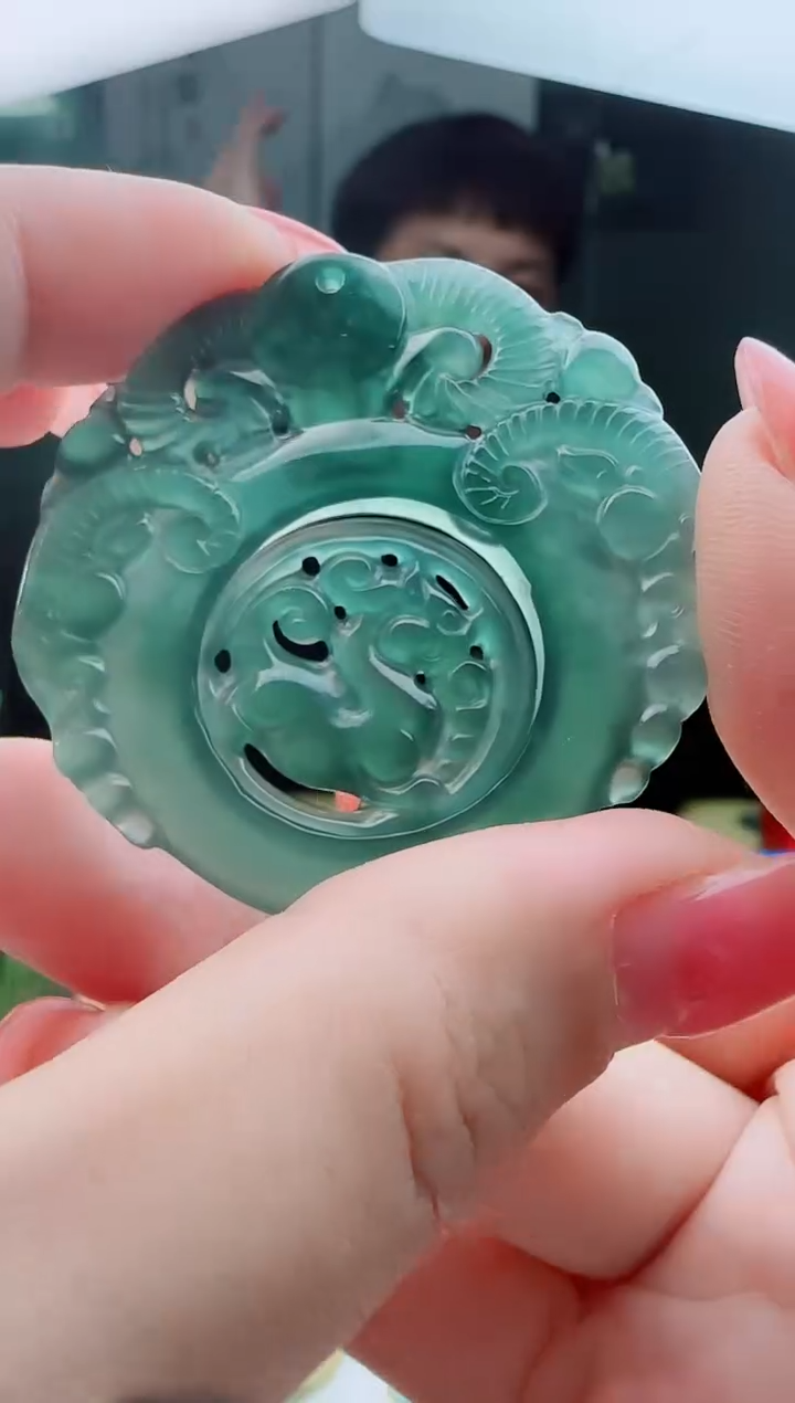 【闪购商品】翡翠颈饰未镶嵌多样性随机一件发货