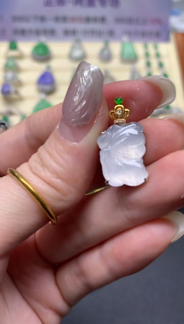 【闪购商品】翡翠吊坠(不含链)18K金镶嵌吊坠|2800+280