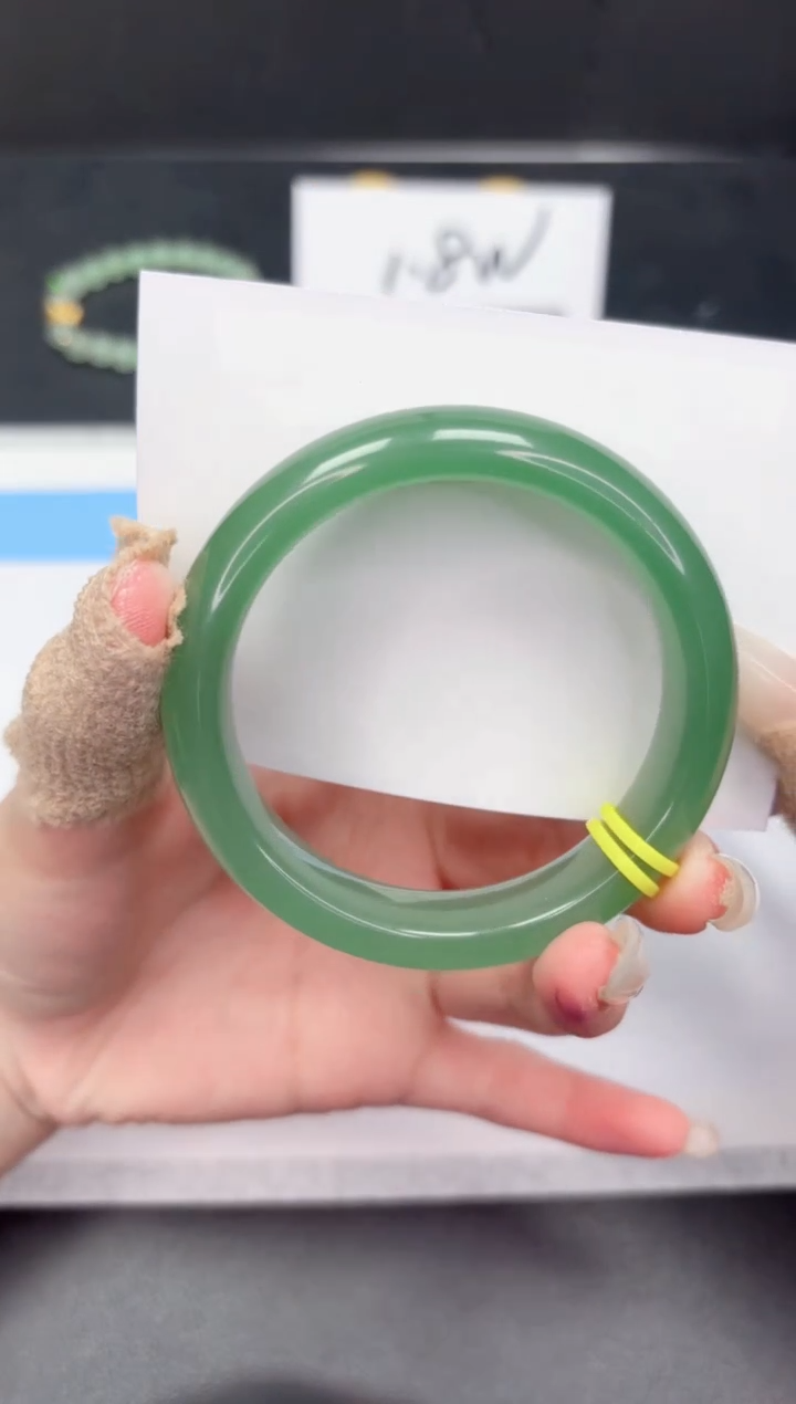 【闪购商品】石英质玉手镯未镶嵌248-54.7