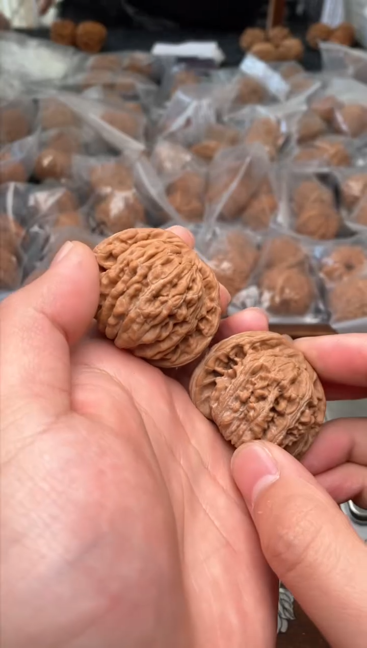 【闪购商品】文玩核桃吊坠G50号42尺四座楼
