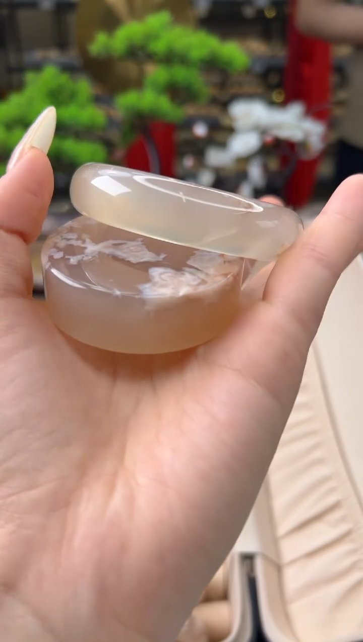 【闪购商品】石英质玉手镯未镶嵌56圈口（赠送镯心）21136