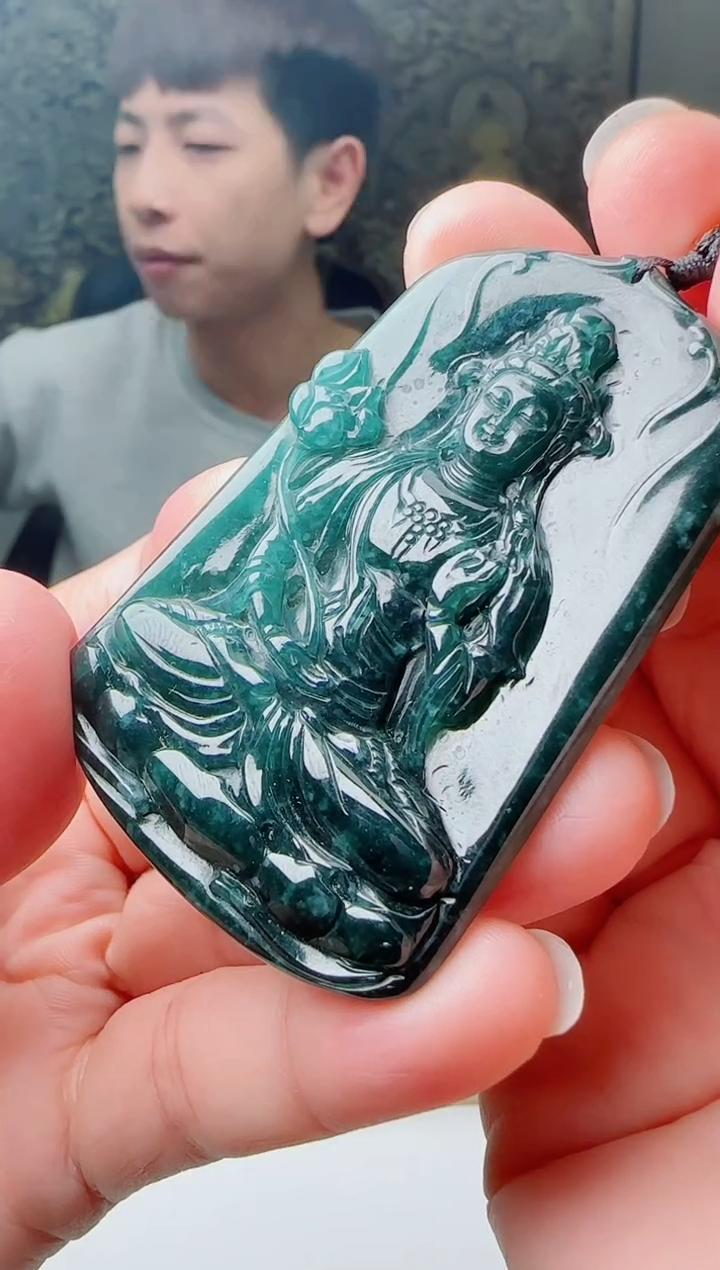 【闪购商品】翡翠颈饰未镶嵌1111111111