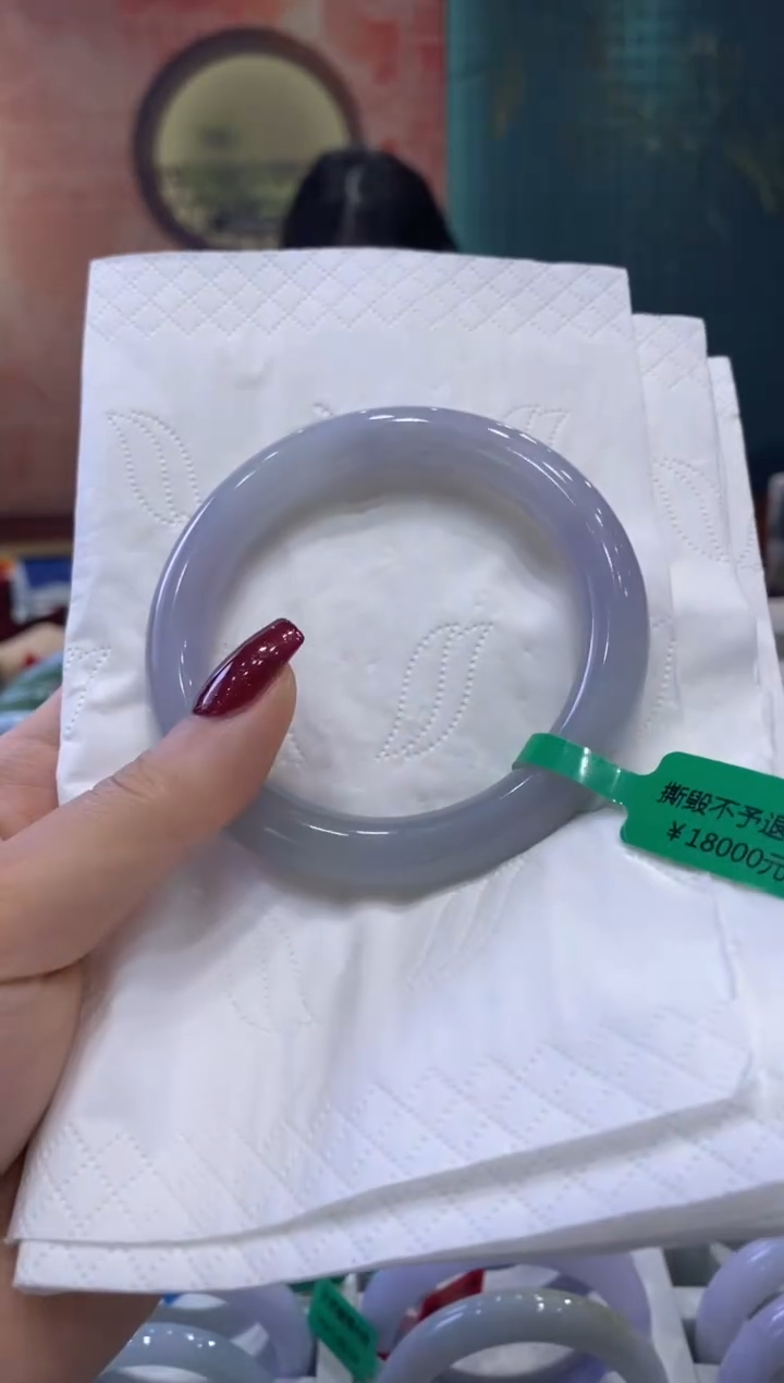 【闪购商品】翡翠手镯未镶嵌多人05668