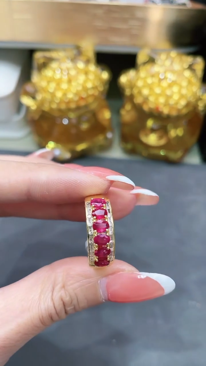 戒指18K金镶嵌红宝石1