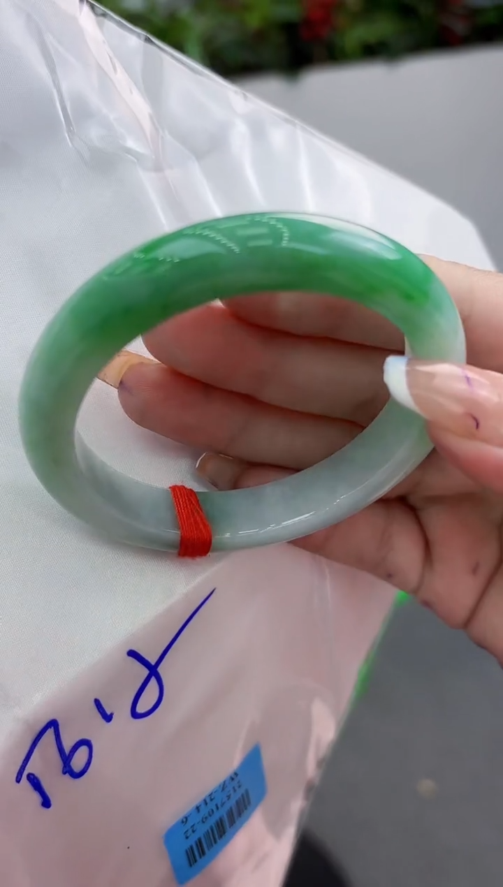 【闪购商品】翡翠手镯未镶嵌翡翠手镯