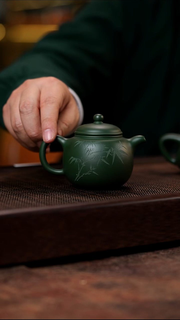 宜兴紫砂老绿泥匏樽160cc