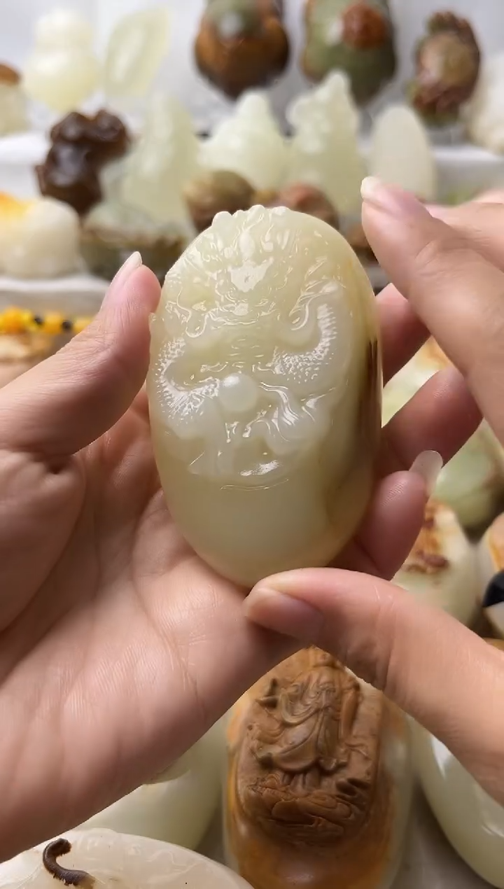 石材方解石手把摆件打孔穿绳不退换龙护主