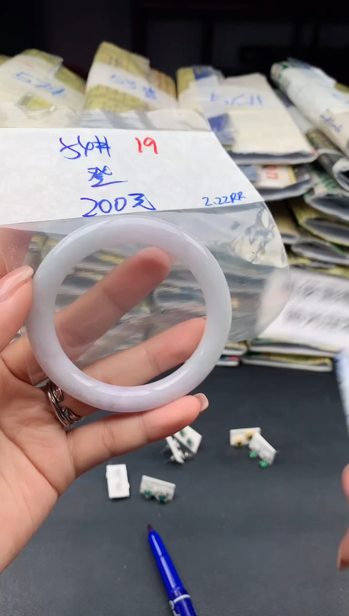 【闪购商品】定制翡翠未镶嵌19毛货需精细抛光多样性1件200元