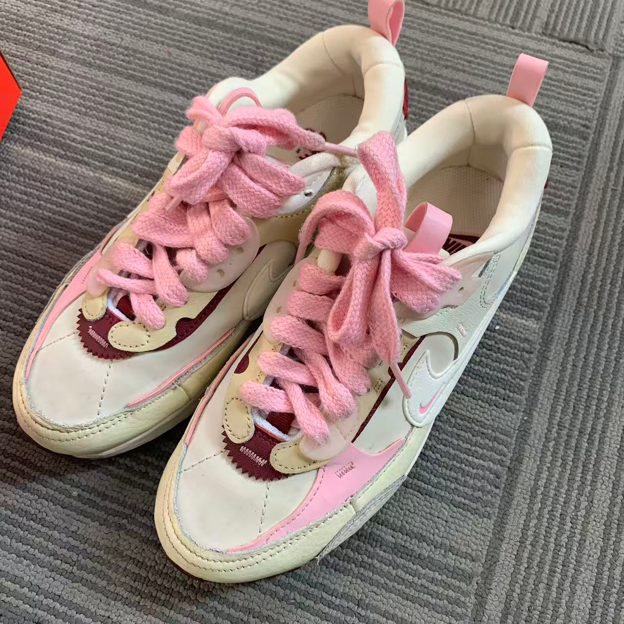 (瑕疵慎拍)NIKE/耐克 Air Max女鞋低帮运动休闲鞋FD4615-111-37.5