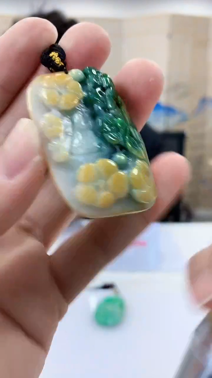 【闪购商品】定制翡翠未镶嵌4688bb-毛货挂件79