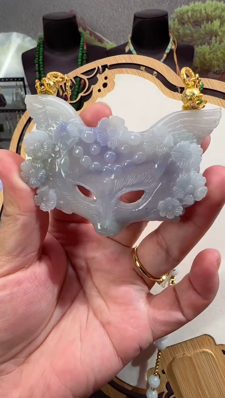 【闪购商品】翡翠颈饰未镶嵌牌子