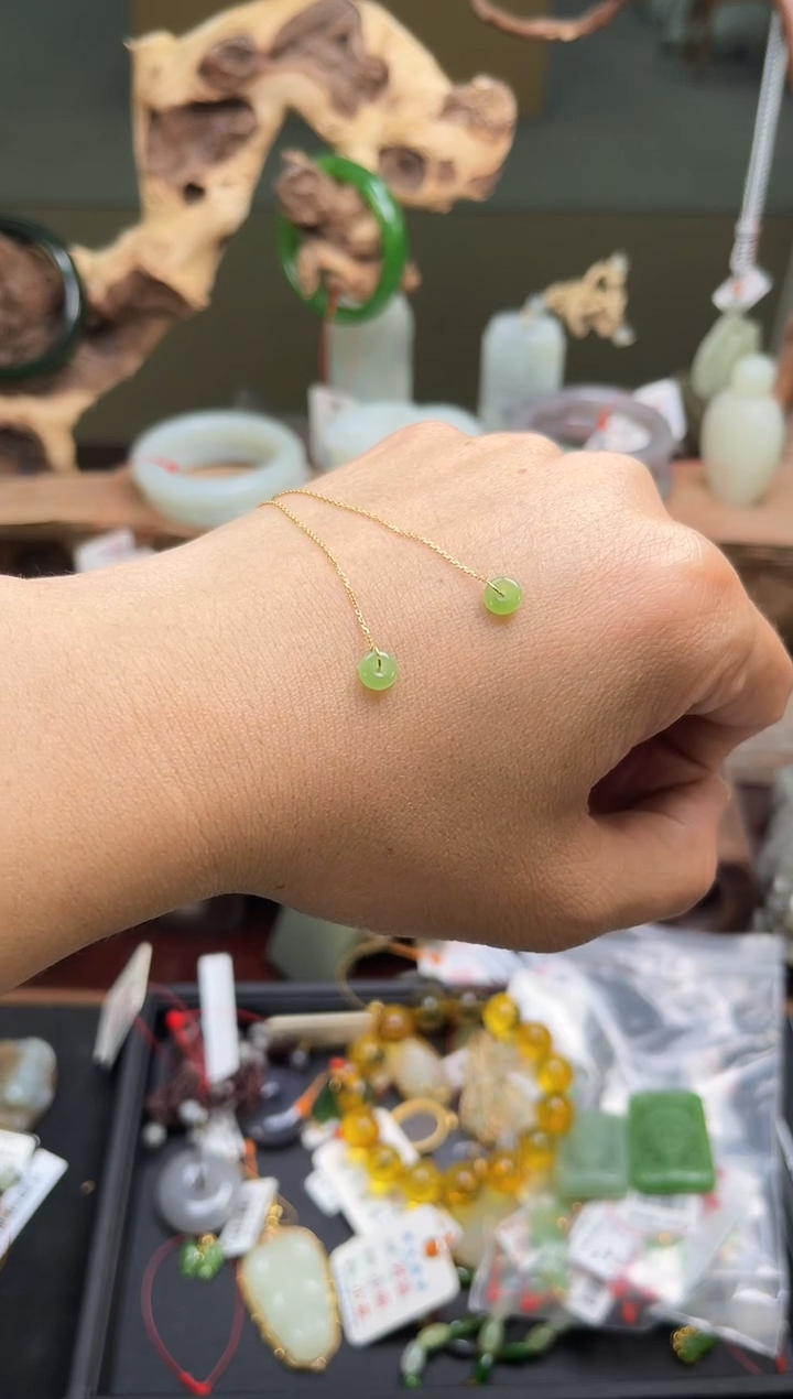 和田玉18K金镶嵌耳线乌兰海苹果绿 甜甜圈耳线 多样性发一