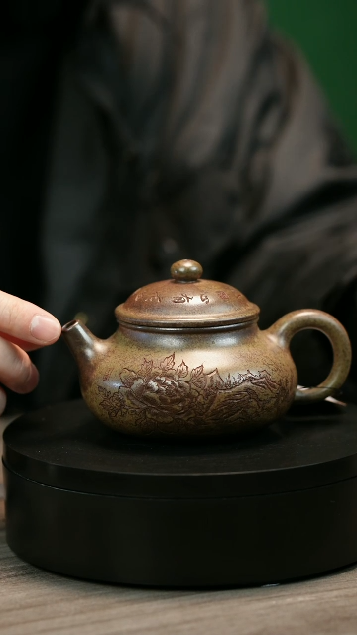茶壶紫砂津*H2467李琴段泥牡丹容天