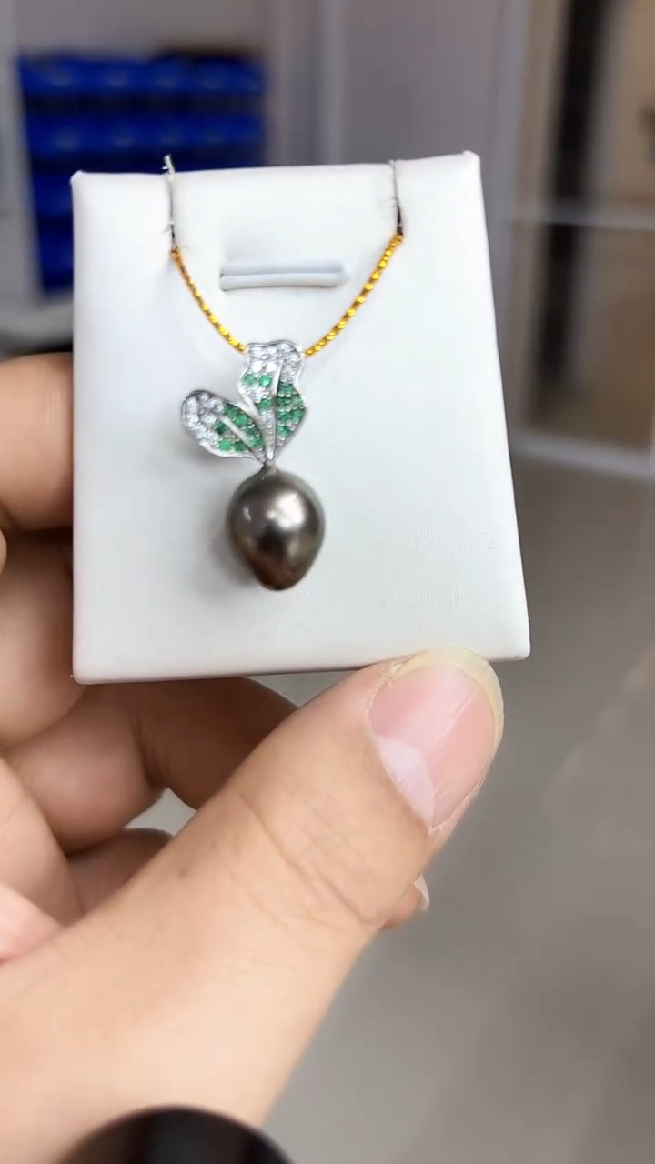 【闪购商品】海水珍珠颈饰银S925镶嵌大溪地萝卜吊坠含银链