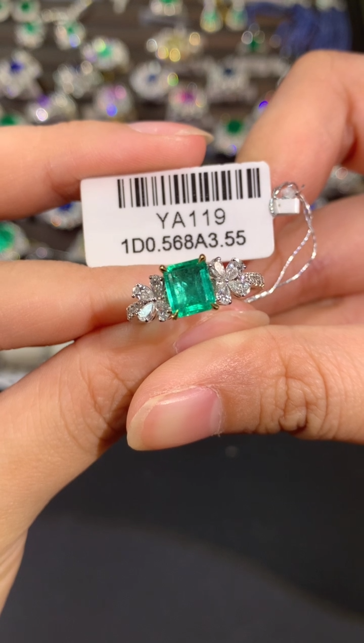 【闪购商品】祖母绿戒指【哥伦比亚】18K金镶嵌A757|11800