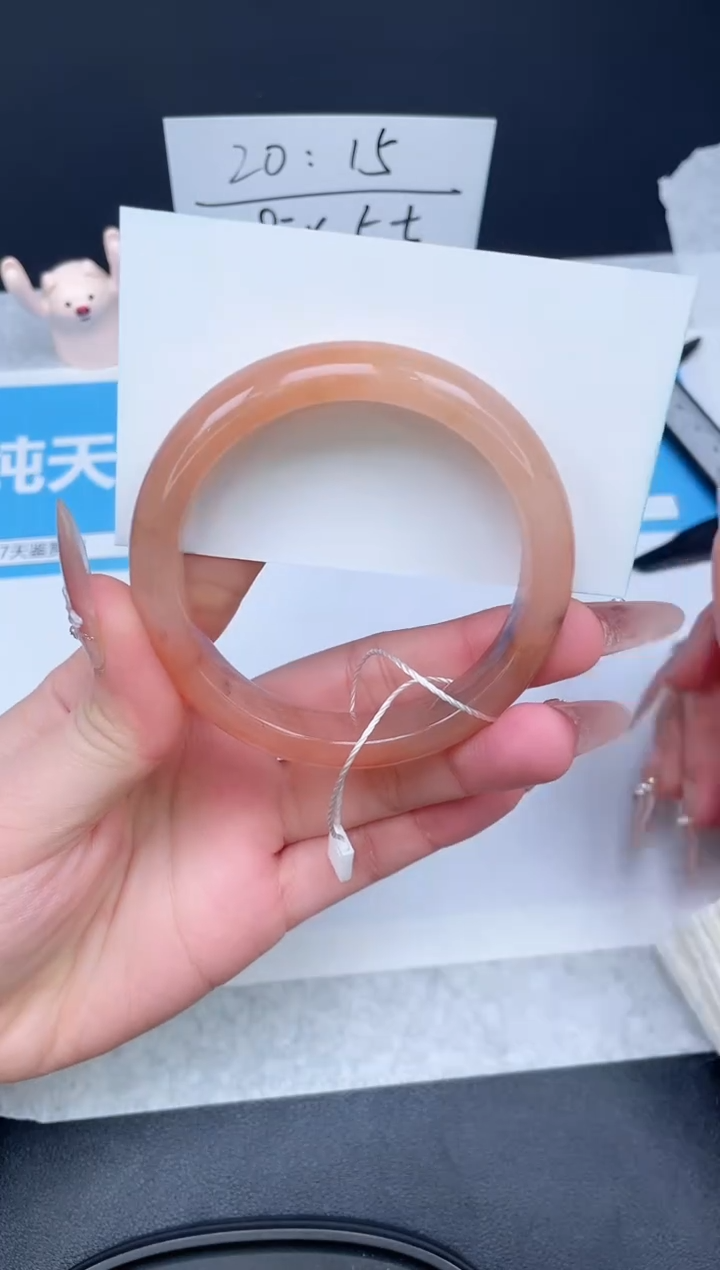 【闪购商品】石英质玉手镯未镶嵌15-57.7