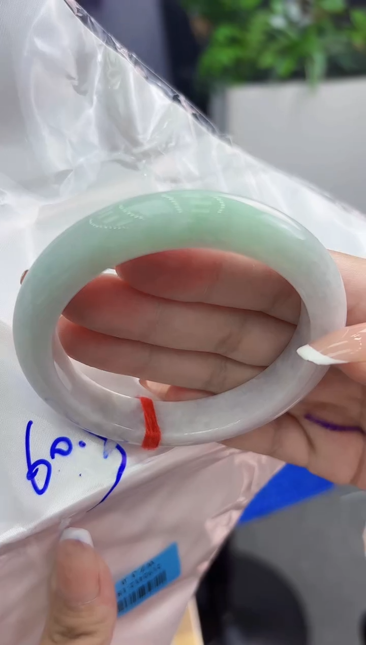 【闪购商品】翡翠手镯未镶嵌翡翠手镯