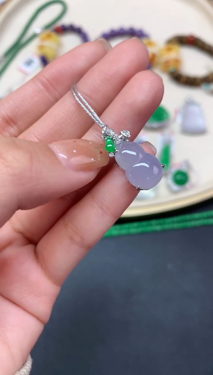 【闪购商品】翡翠吊坠(不含链)18K金镶嵌吊坠A181|6800