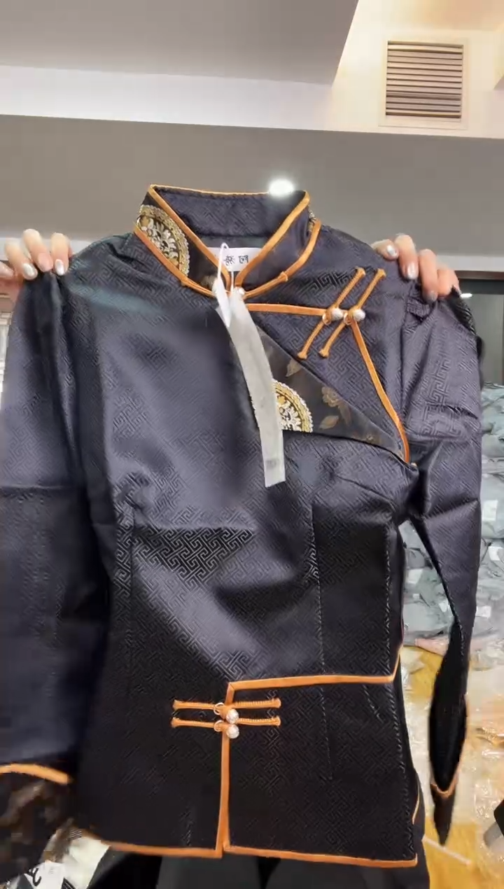 外套   L 115斤以里