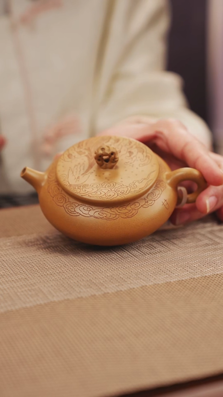 原矿黄金段甘霖原矿8