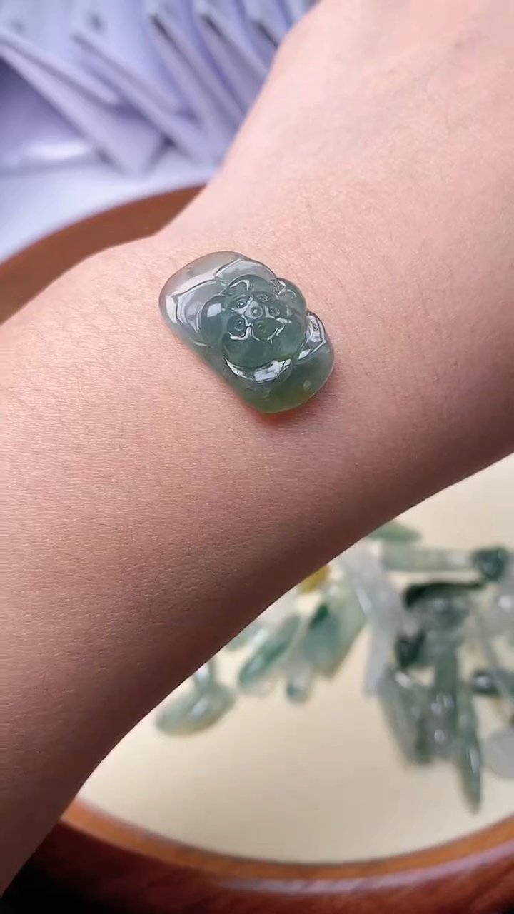 【闪购商品】翡翠挂件未镶嵌手牌