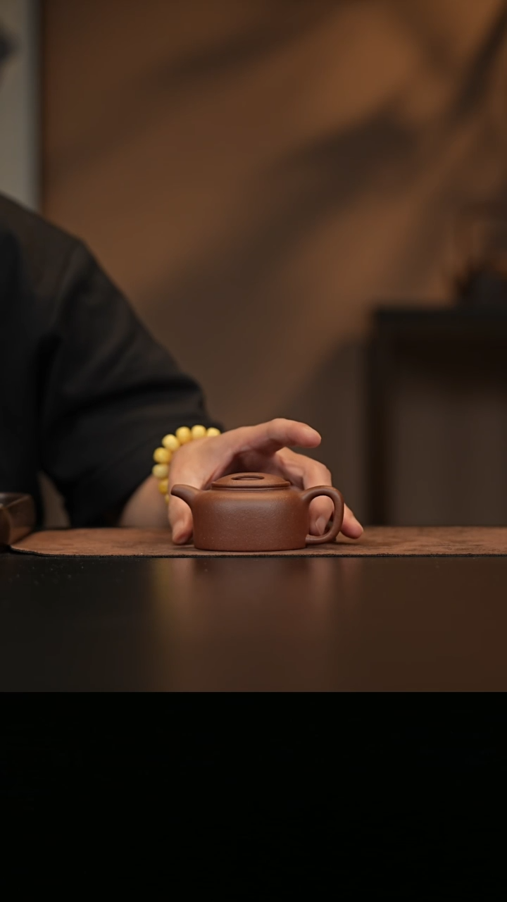 允禾斋 紫砂壶  牛盖莲子