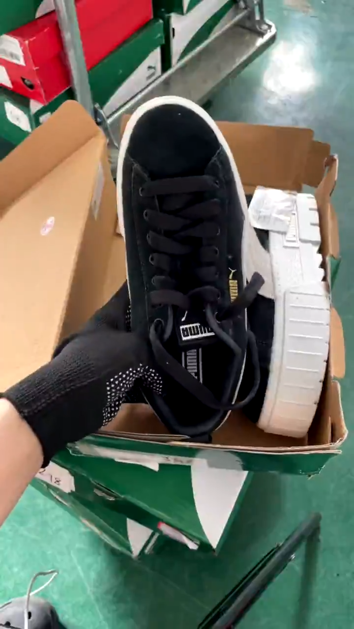 彪马时尚休闲运动鞋35.5M   A80