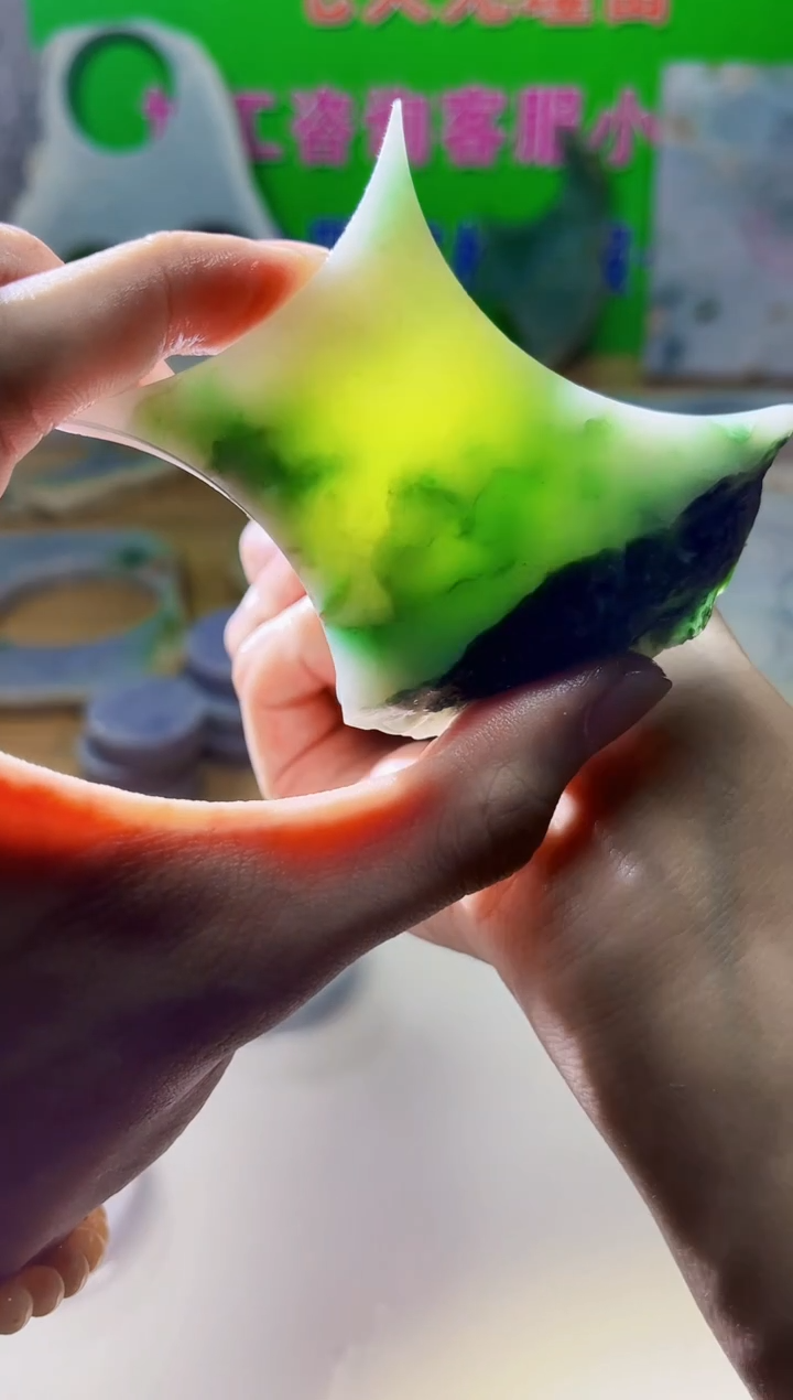 翡翠未镶嵌颈饰天然翡翠A货067