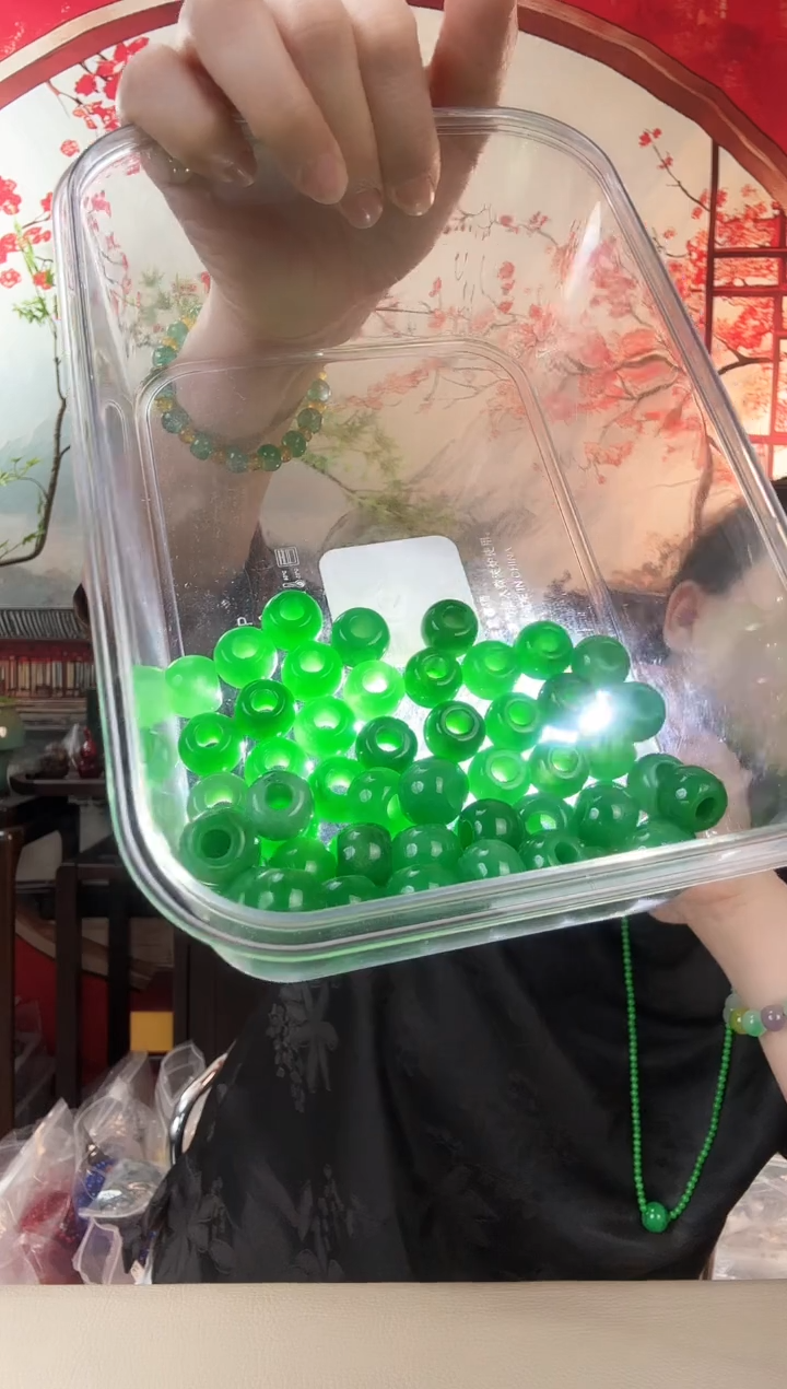 推荐款绿色路路通珠子