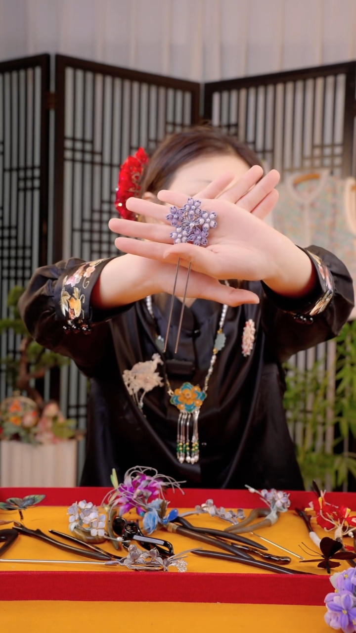 刺绣F***t非遗苏绣绒花手工饰品