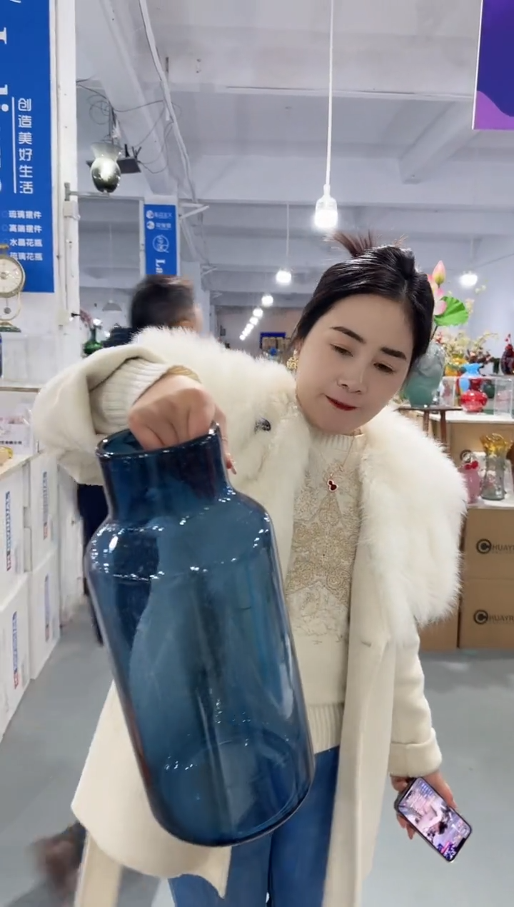 【闪购商品】玻璃安琪花瓶微瑕-G56A