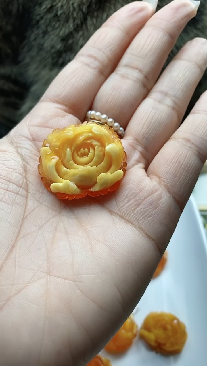 【闪购商品】蜜蜡吊坠(不含链)未镶嵌198一个花