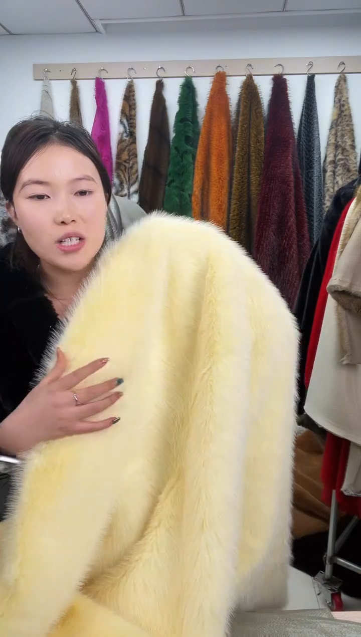 狐狸毛A15，尺寸1.8*2