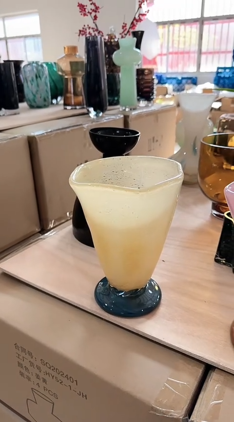 【闪购商品】玻璃黄色敞口