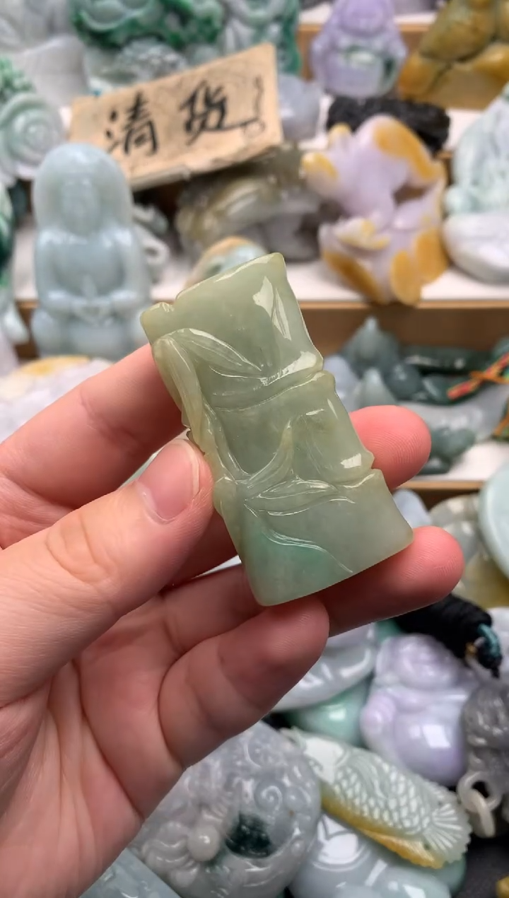 吊坠(不含链)未镶嵌翡翠1