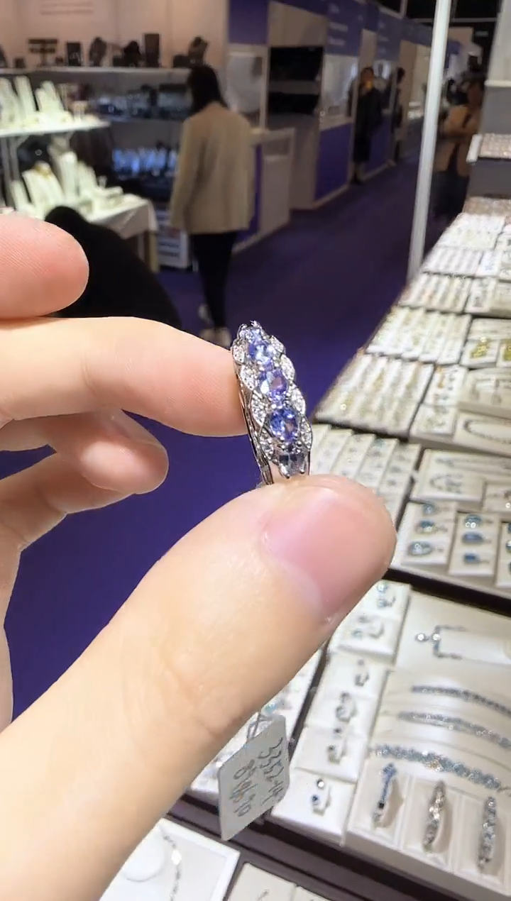【闪购商品】坦桑石戒指银S925镶嵌3*4mm排戒